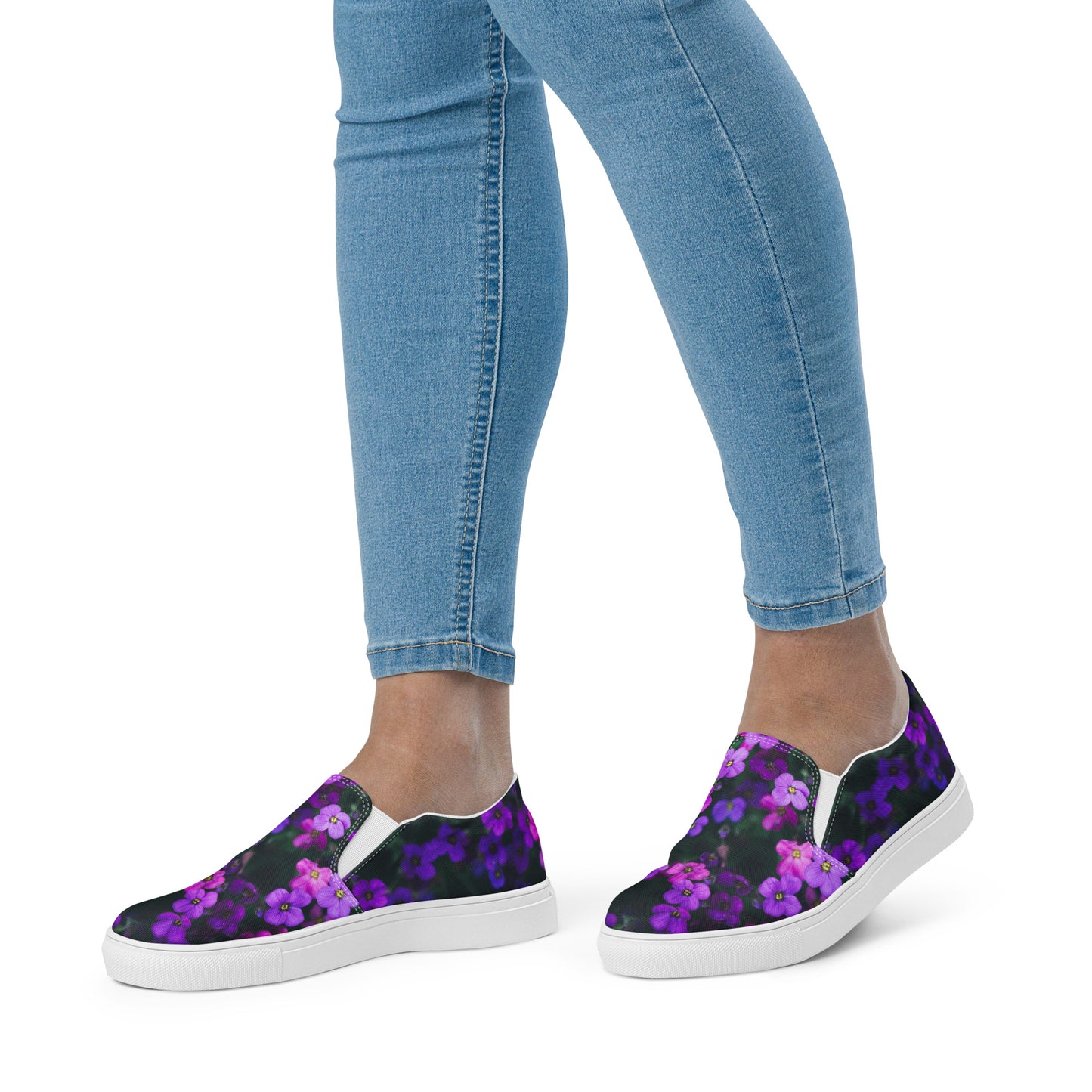 Women’s slip-on canvas shoes - flower design - print on demand